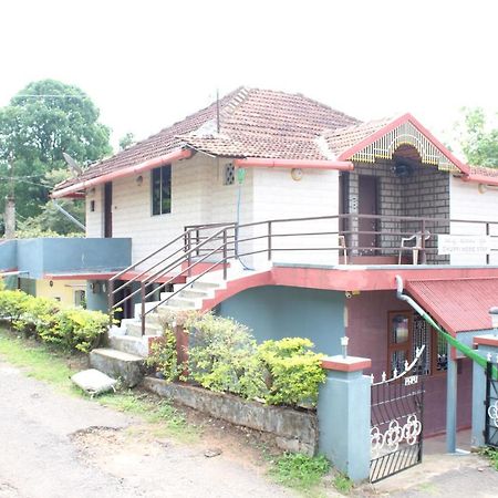 Chuppi Homestay Madikeri Exteriér fotografie